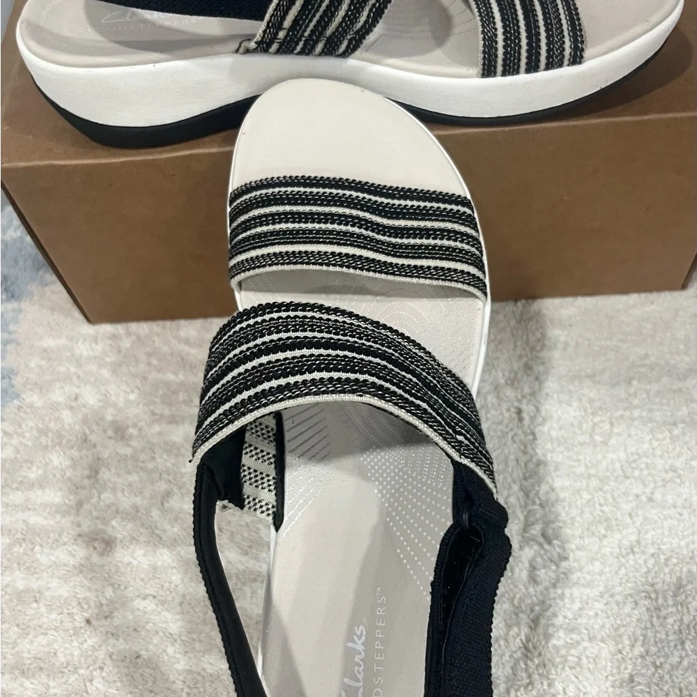 Clarks Striped Black and White Sandals‎
